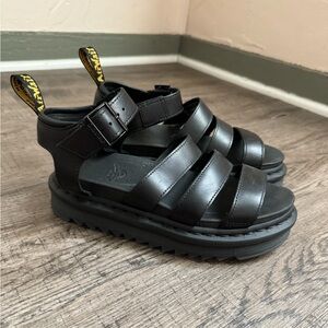 Dr Martens black sandal